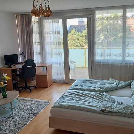 Serviced Apartment With Sunny Balcony Vienna Esterno foto