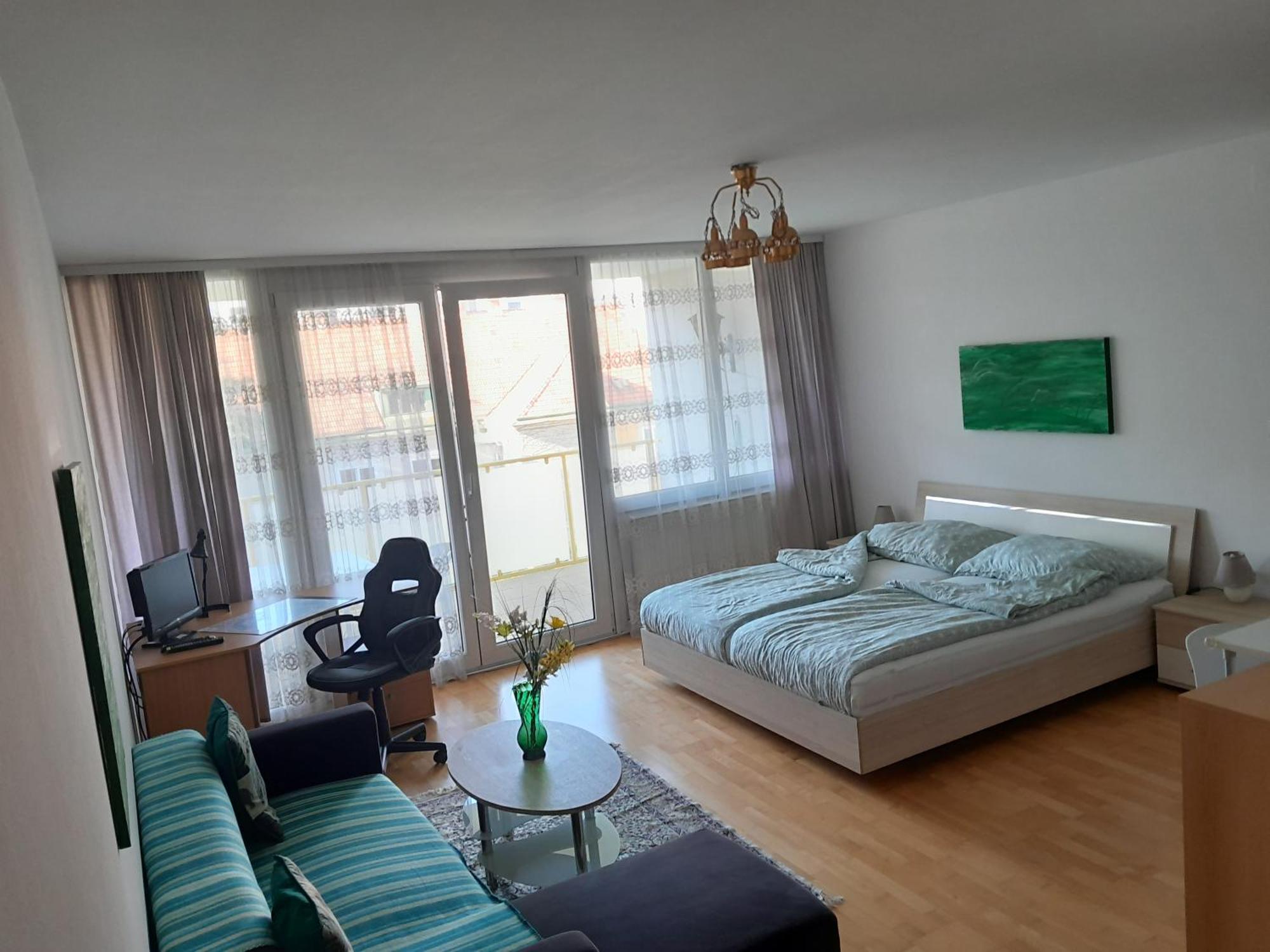 Serviced Apartment With Sunny Balcony Vienna Esterno foto