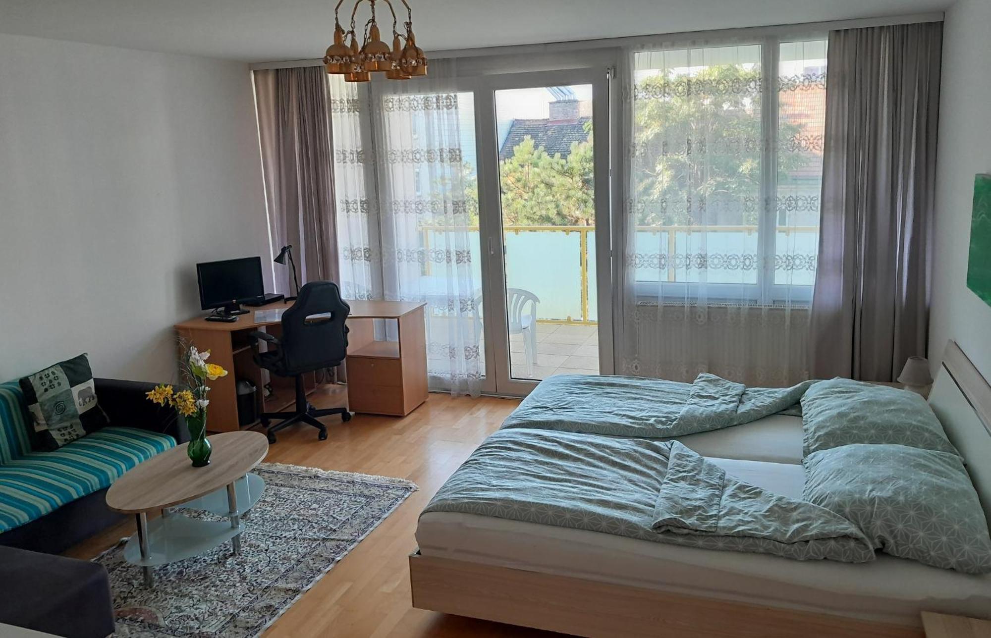 Serviced Apartment With Sunny Balcony Vienna Esterno foto