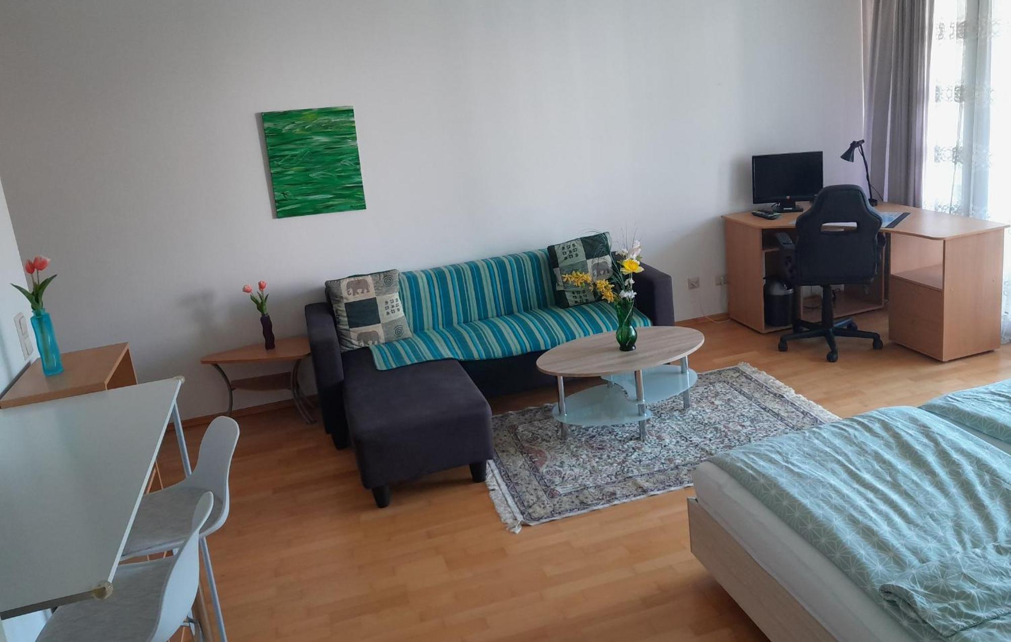 Serviced Apartment With Sunny Balcony Vienna Esterno foto